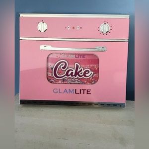 Glamlite Cake eyeshadow palette Sealed In Box